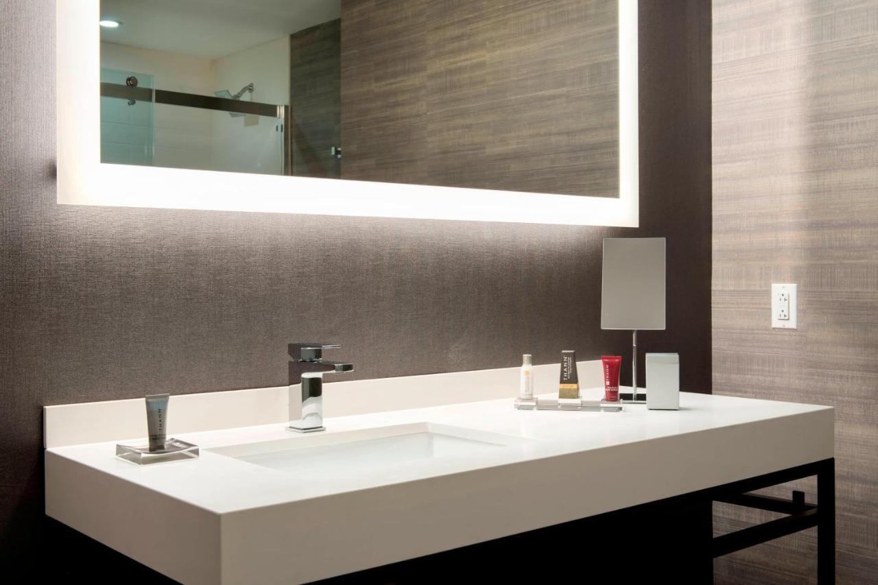 Bethesda North Marriott Hotel & Conference Center Екстер'єр фото